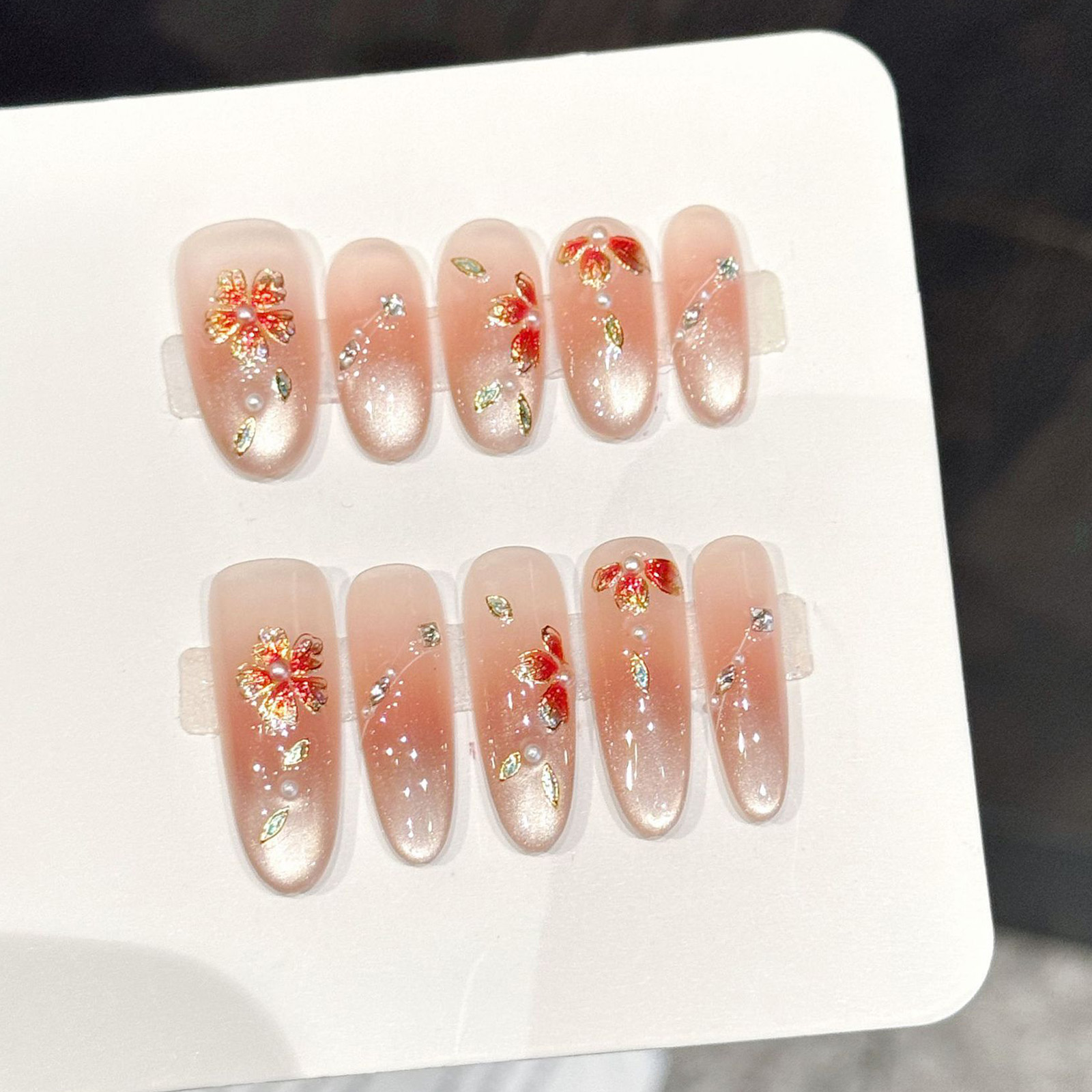 10 Adet El Yapımı Takma Tırnak - Resin Art With Flowers incelemesi ve fiyatı